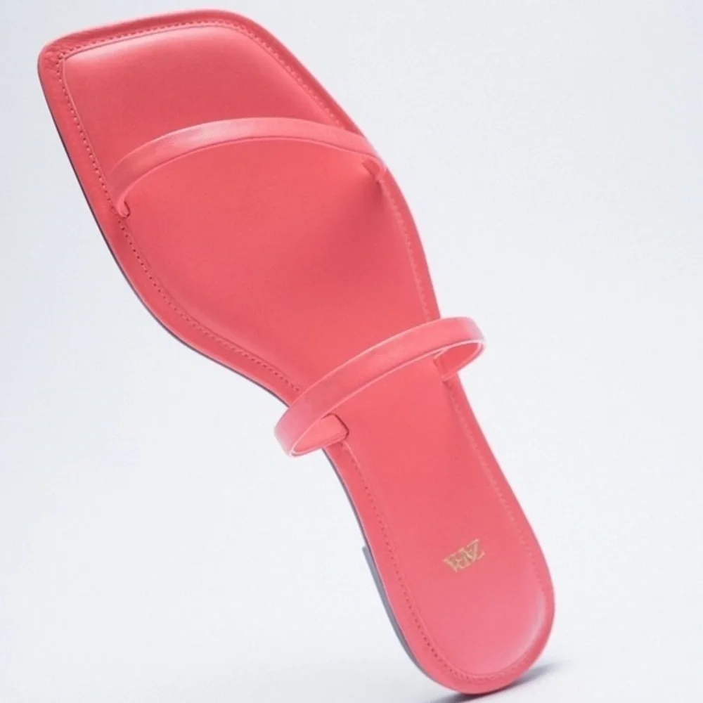 🌹NWOT. Zara Pink Leather Square Toe Slide Sandals. Size 6,5. Euro Size 37.